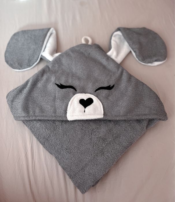 Recznik dzieciecy kapielowy kroliczek