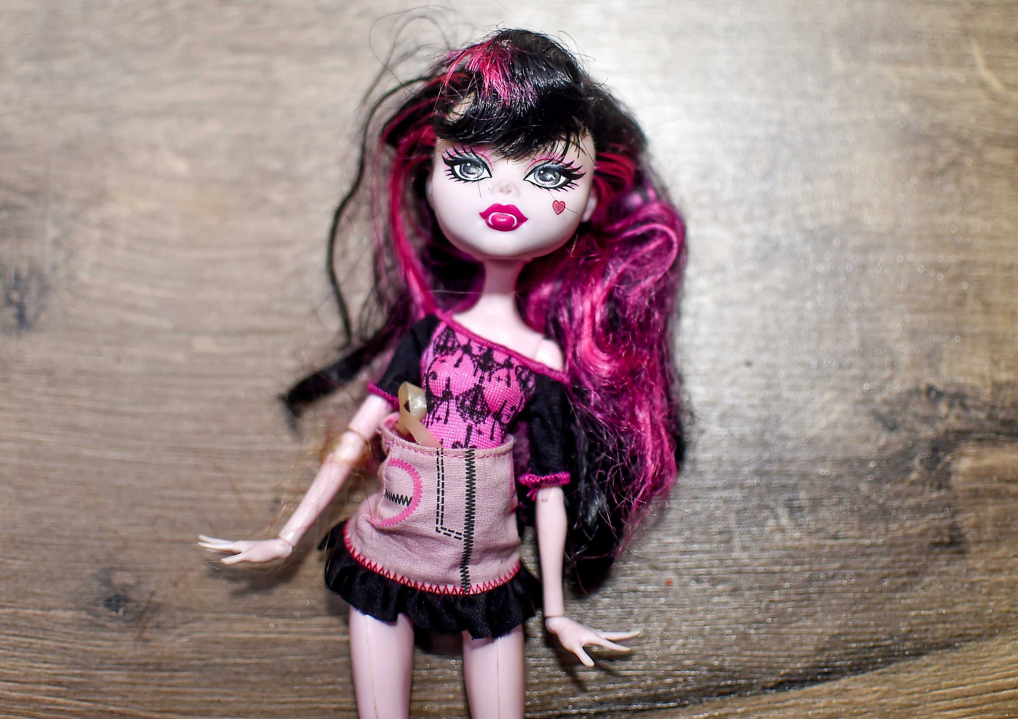 Monster High Scaris Draculaura