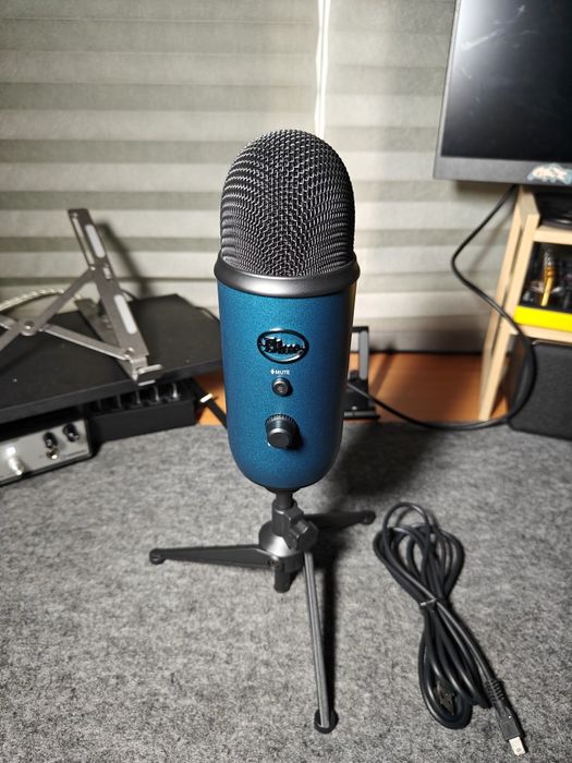 Мікрофон Blue Yeti (Logitech)