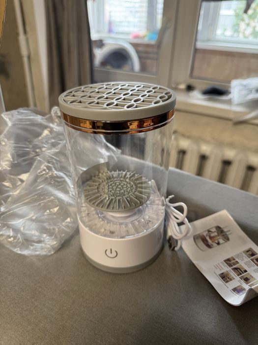 Машинка очисник для пензлів