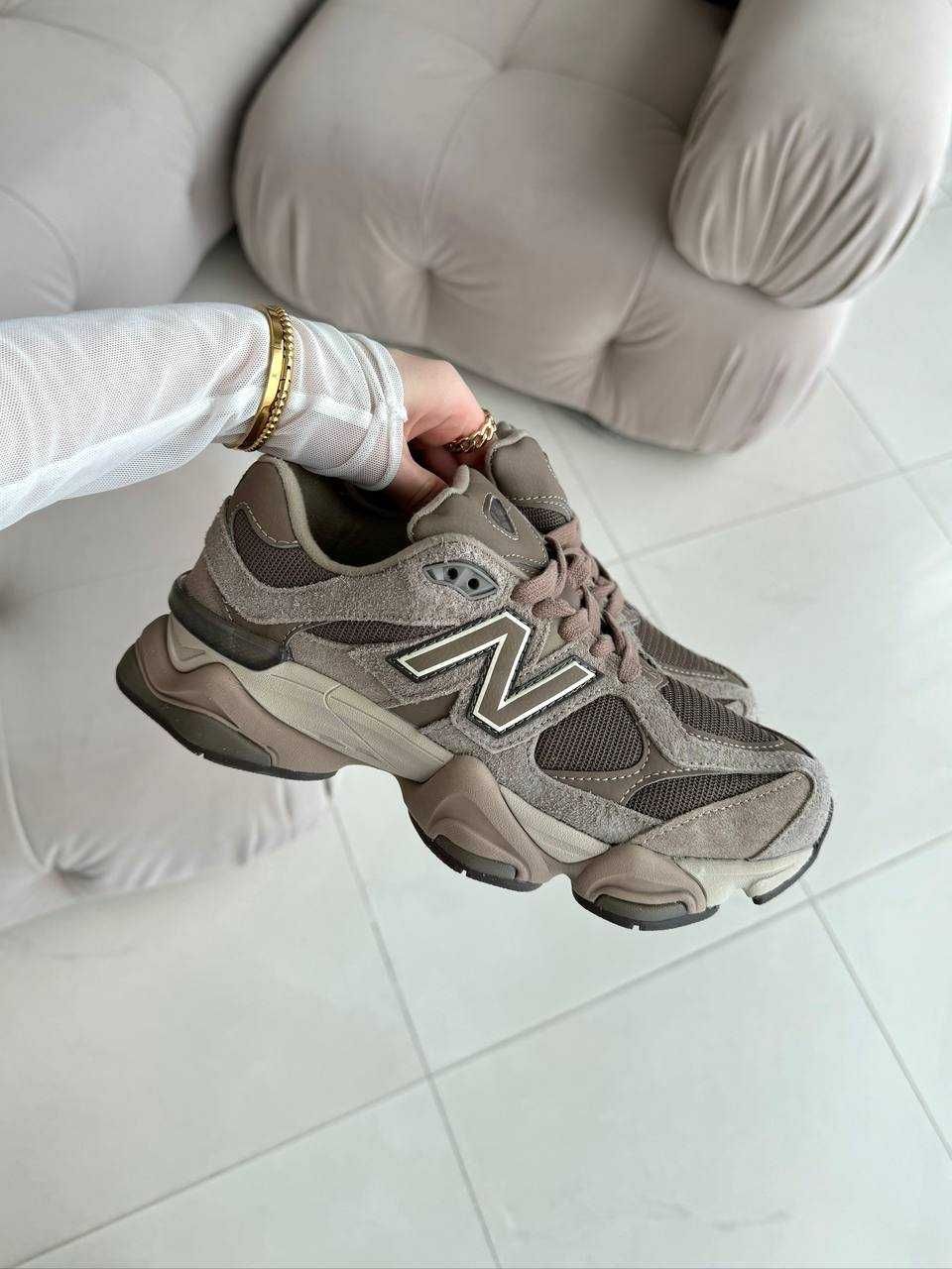 кросівки New Balance 9060