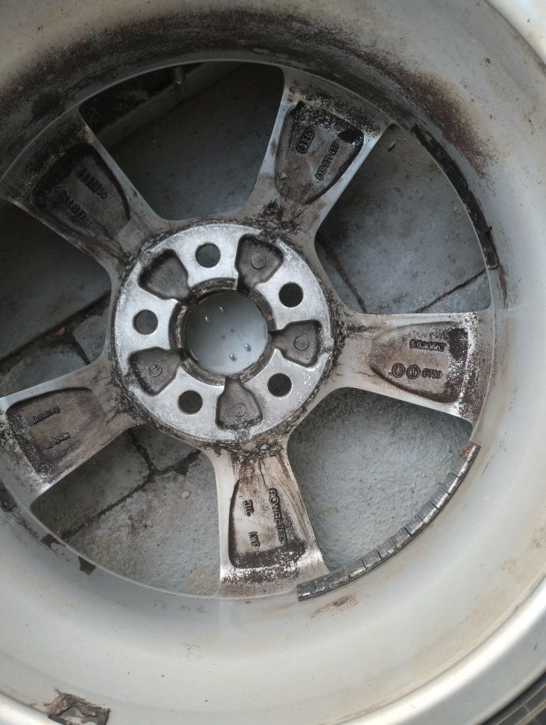 Felgi aluminiowe z oponami Do audi A1