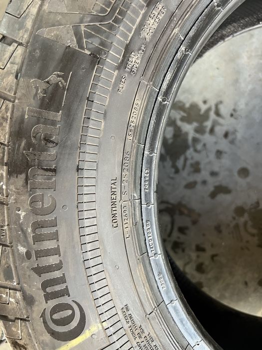 Opony letnie Continental 215/65/15C Demo