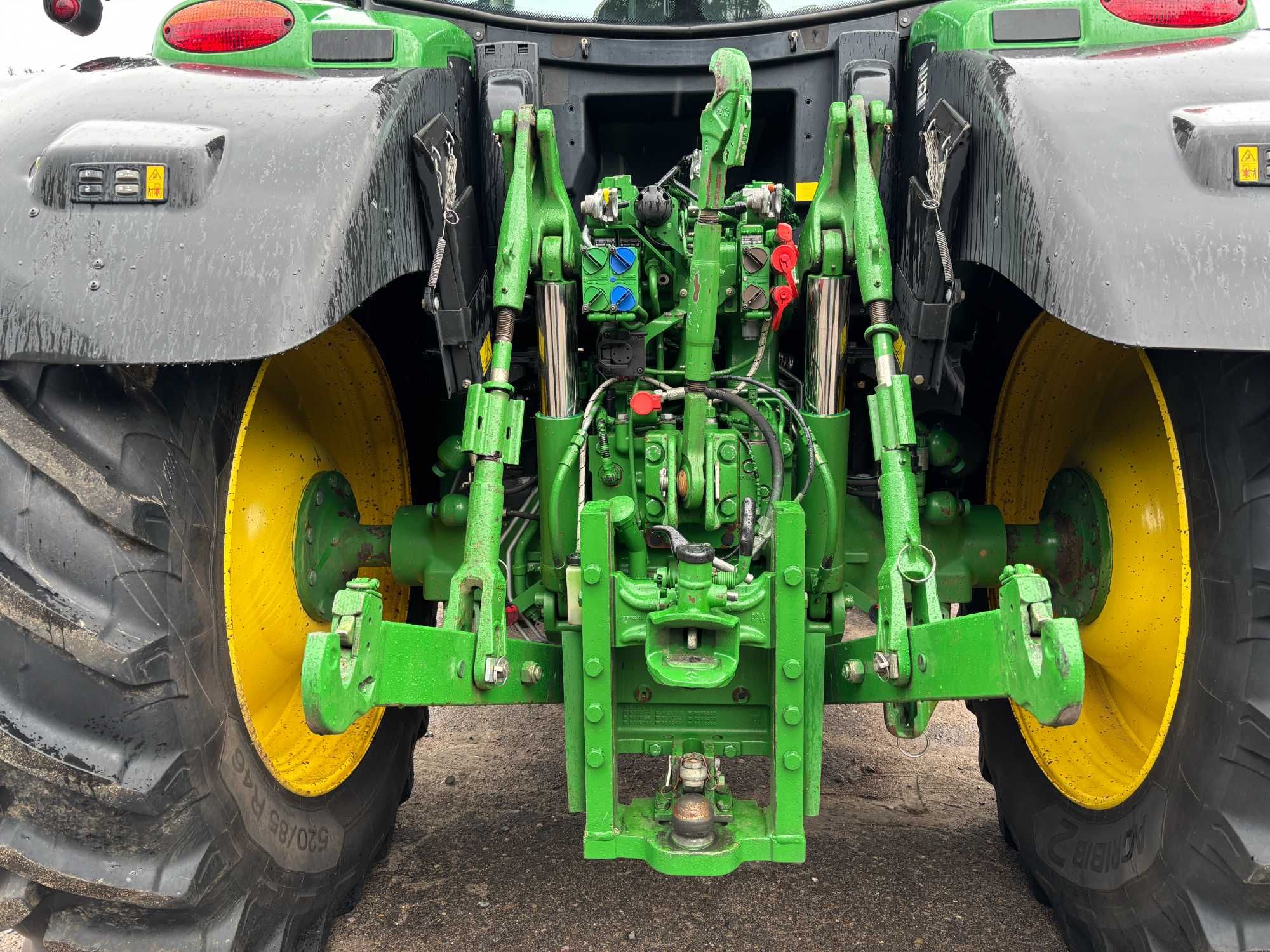 John Deere 6190R 2014p