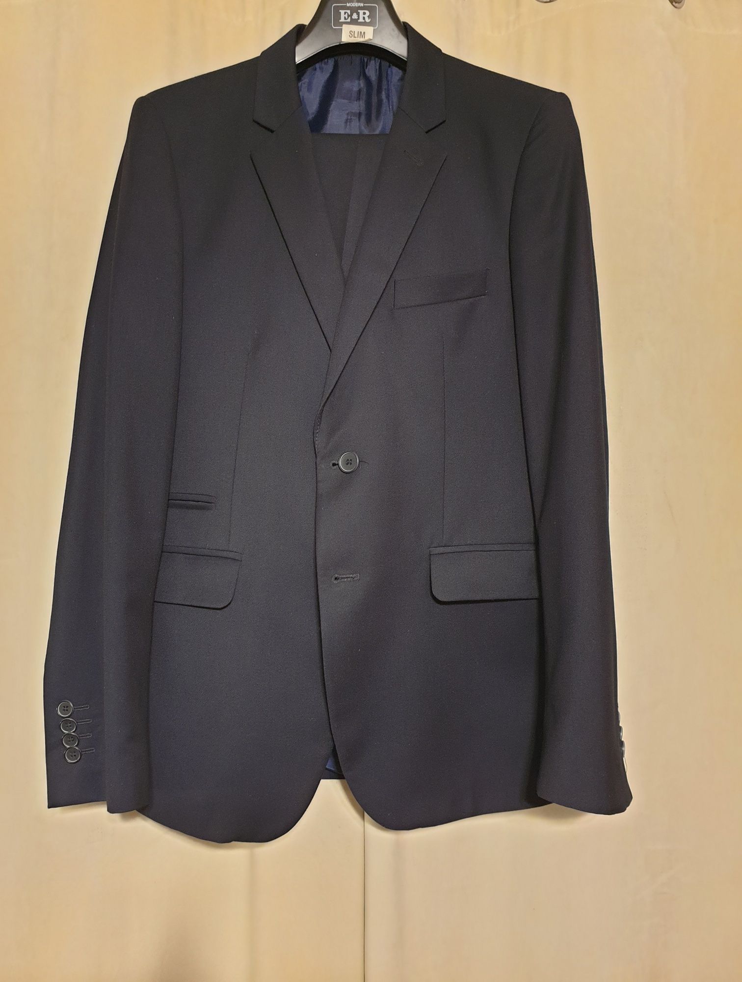Garnitur męski E&R SLIM 46/176