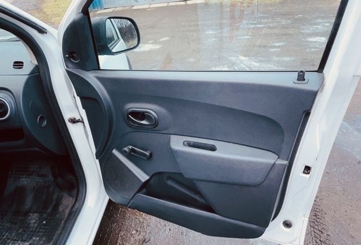 Продається вантажівка Dacia dokker