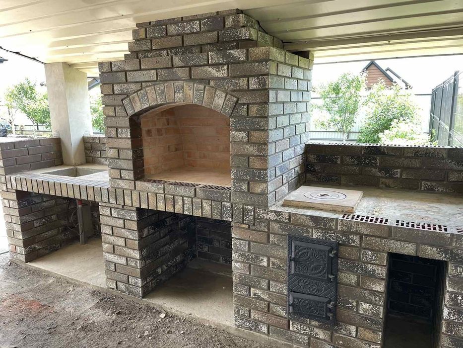 Мурую печі, каміни,барбекю комплекси .