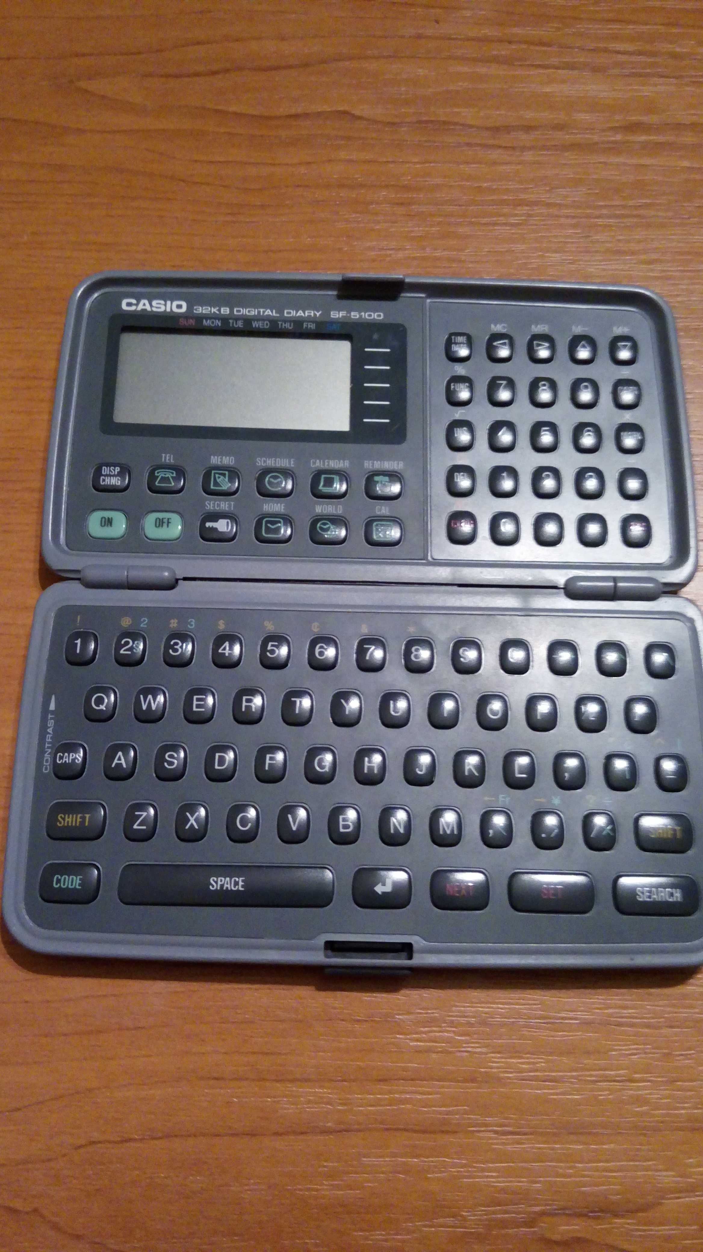 Elektroniczny notes menedżerski Casio 32KB Digital Diary SF-5100