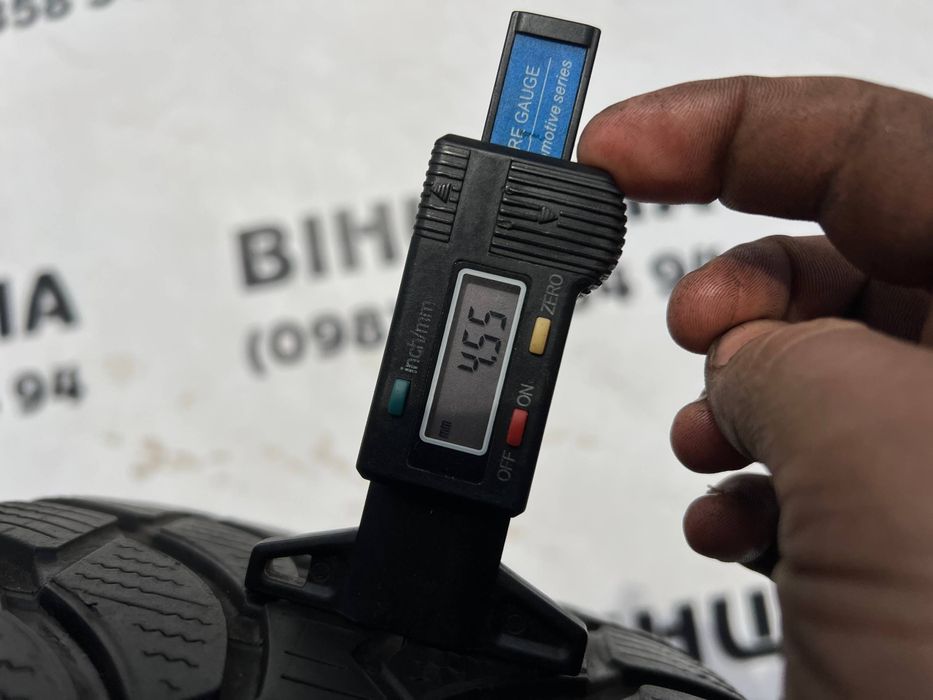 Шина 205/60 R 16 Bridgestone Blizzak LM32. Одне колесо. Розпаровка.