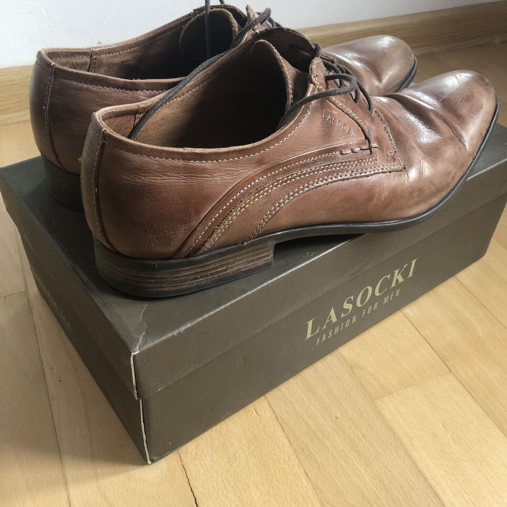 Skórzane męskie buty Lasocki r.44