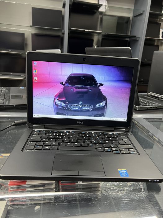 Надежный не большой ноутбук Dell Intel i5