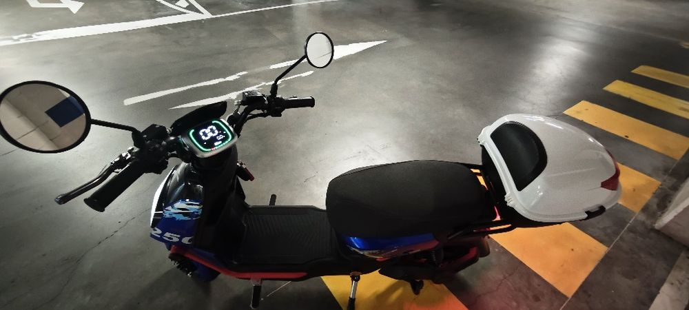 Vendo moto elétrica