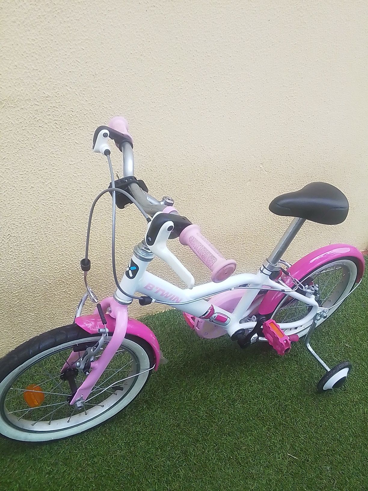 Bicicleta menina - como nova