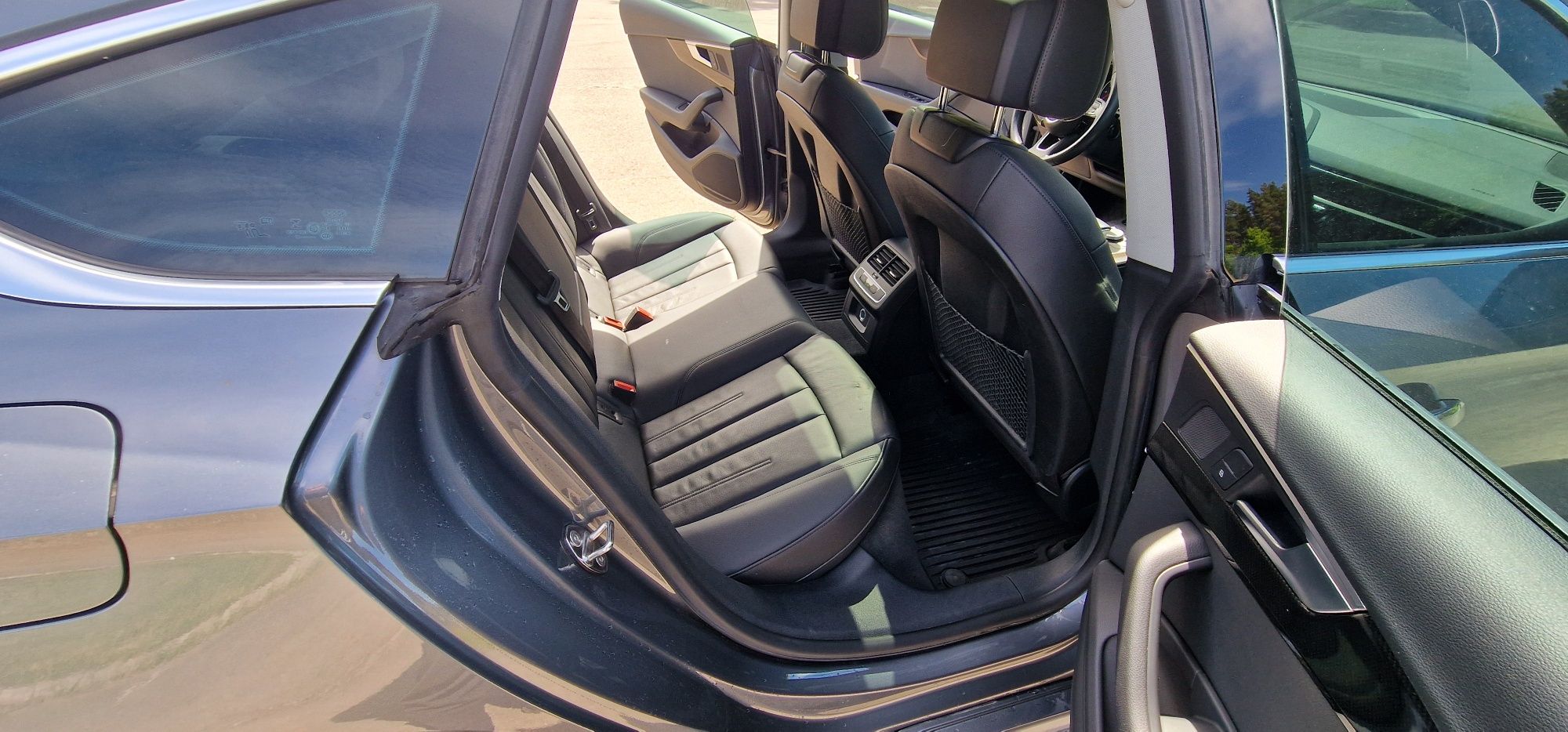 Sprzedam Audi A5 2,0 benzyna Quattro 252 KM z 2018 r
