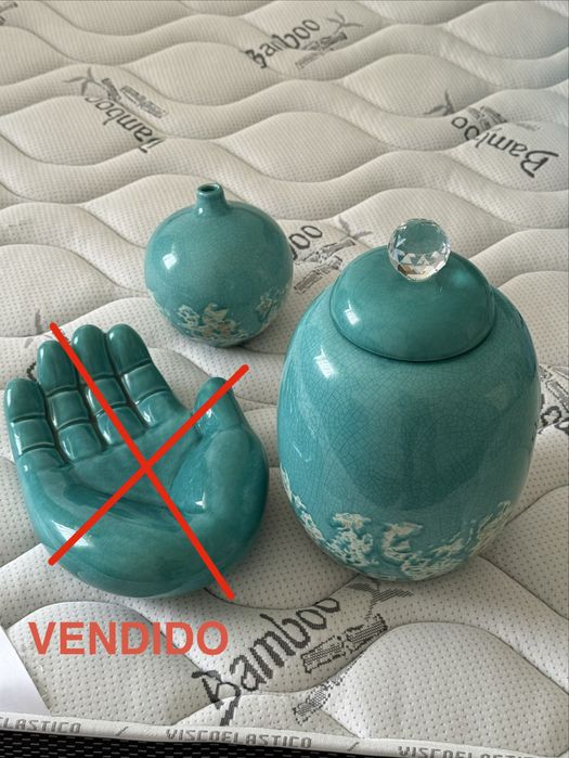 Objetos de decoração em cerâmica