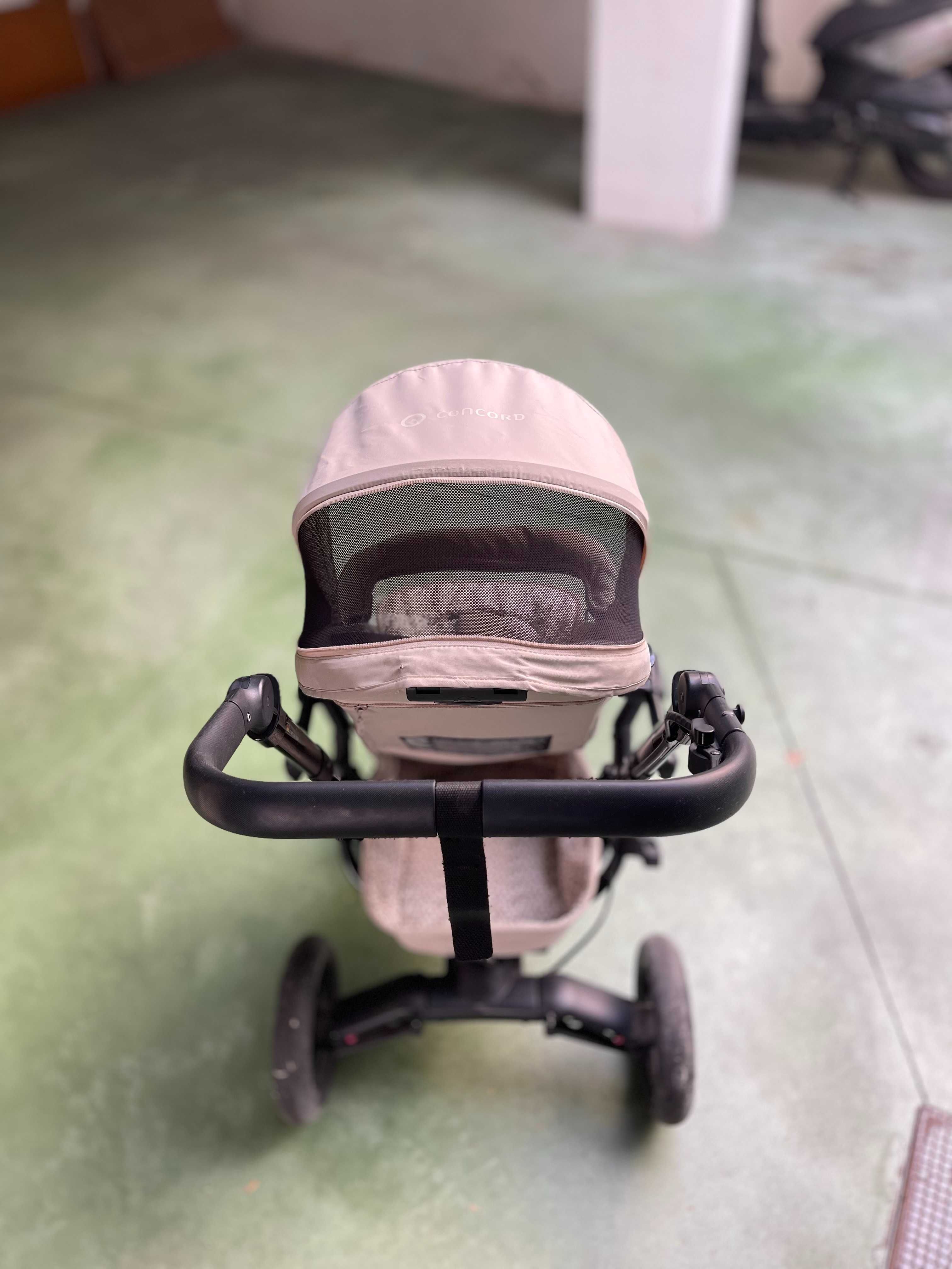 Duo Concord Neo Carrinho + Alcofa + Base Isofix