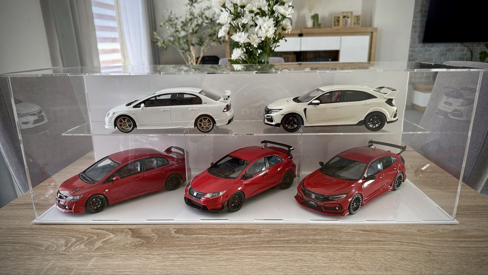 Gabloty kolekcjonerskie z plexi 1:64, 1:43, 1:24, 1:18.