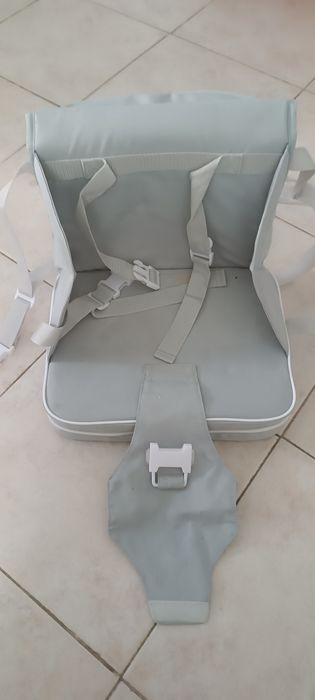 Cadeira de refeição para criança
