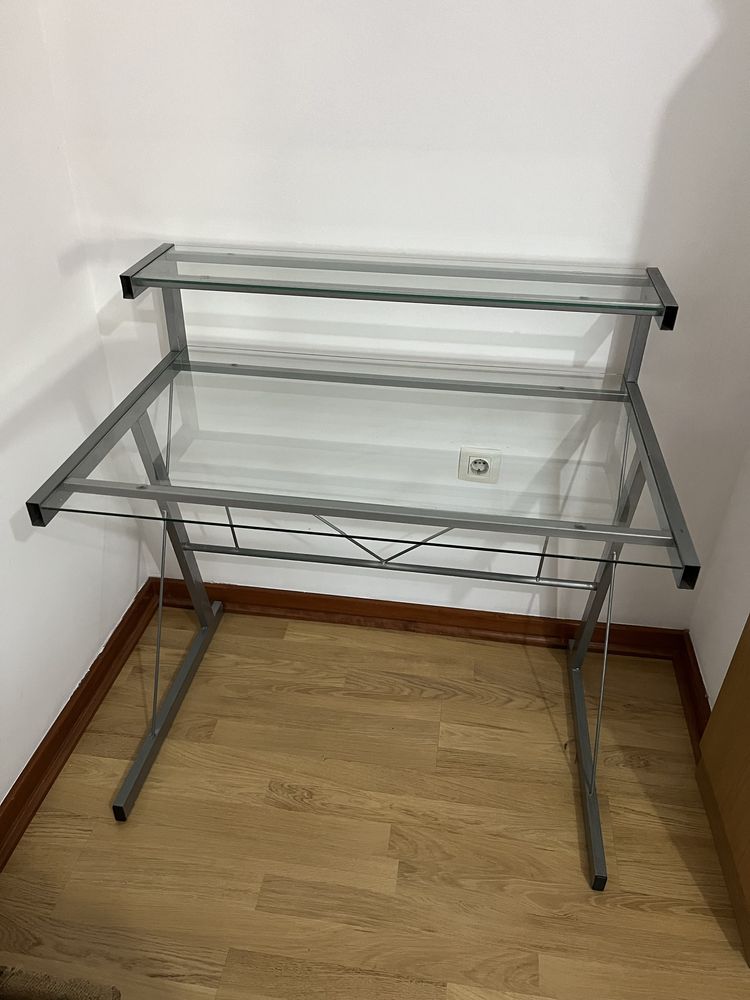 Vendo mesa de vidro