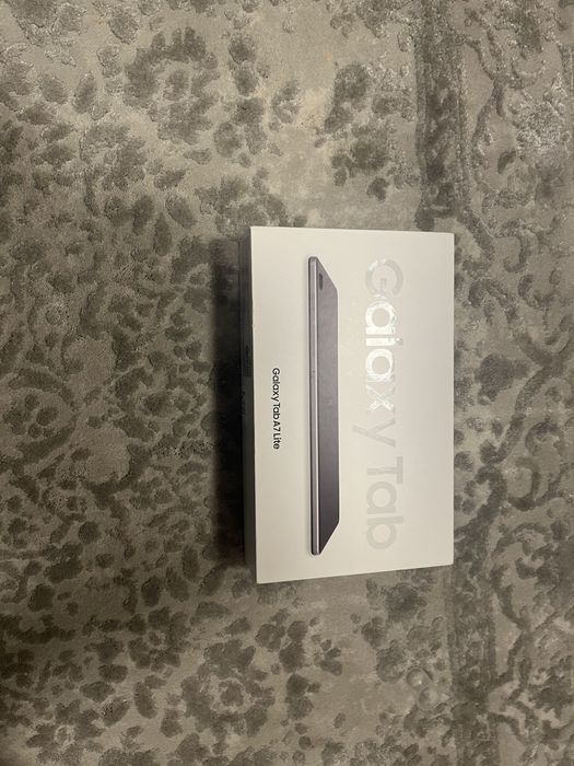Продаю планшет samsung galaxy tab A7 lite