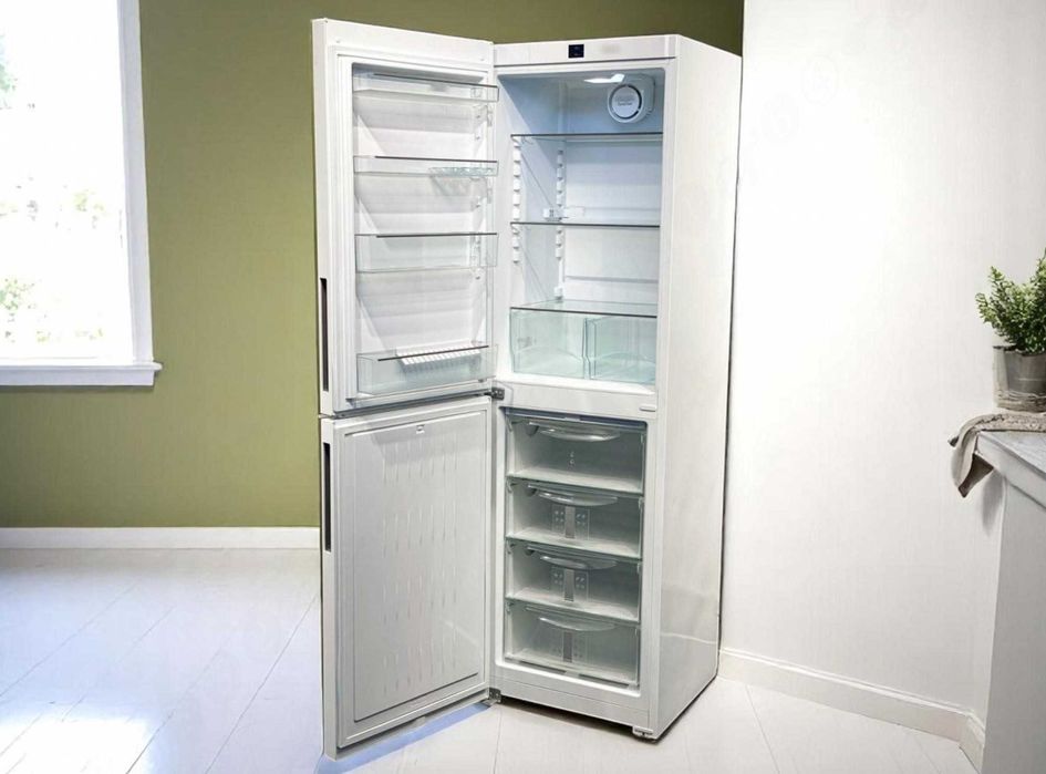 Холодильник MIele KFN 29042 green Зелено скло - зеленое стекло