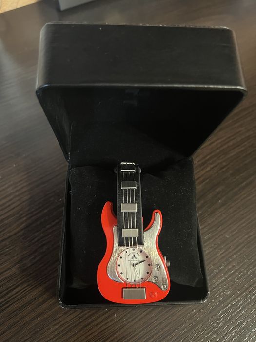 Наручний годинник з футляром, чоловічий/жіночий