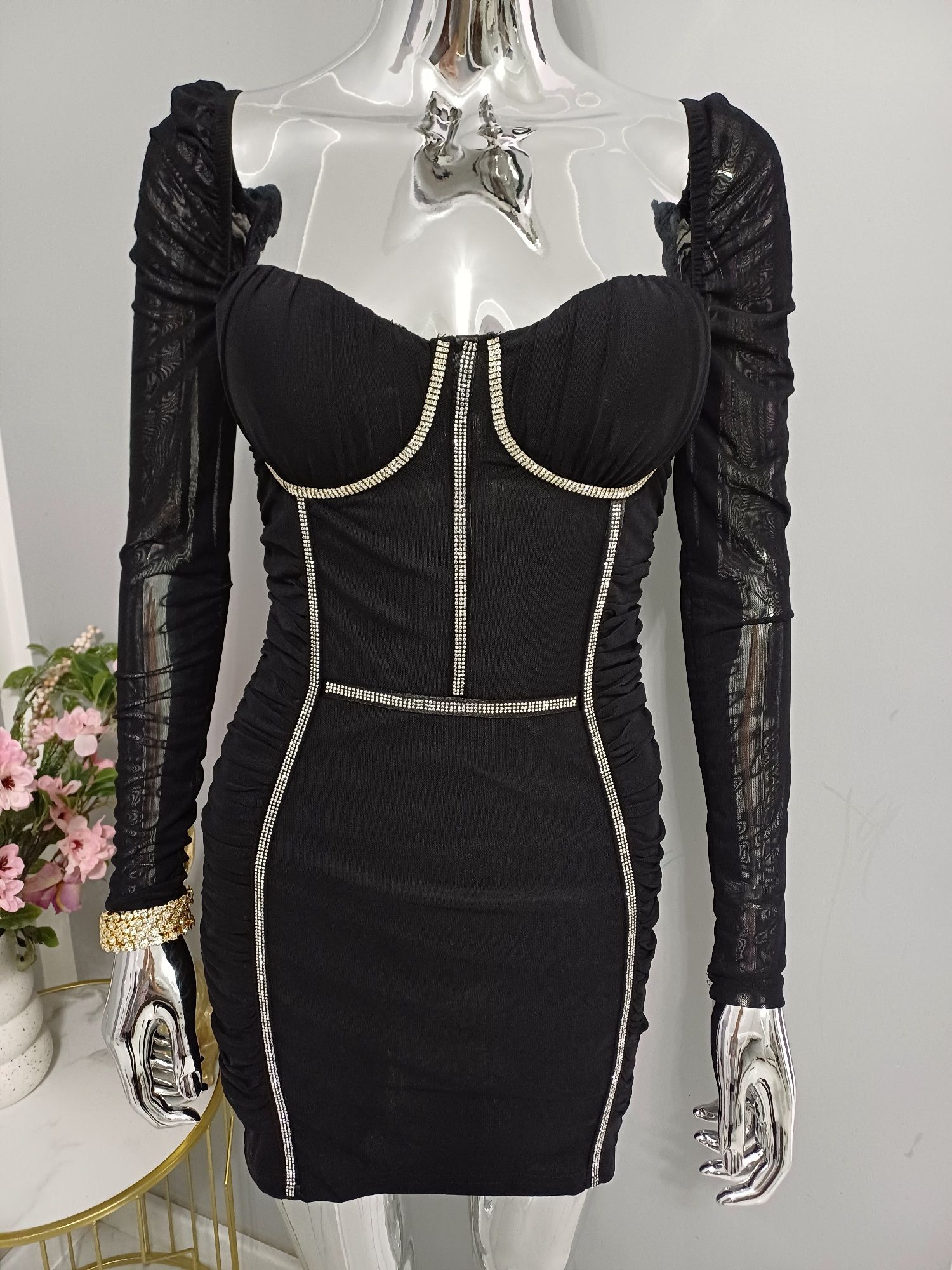 Czarna sukienka gorserowa, zdobiona cyrkoniami. Rozmiary Xs S M/L.