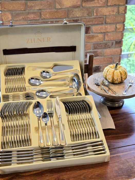 Walizka sztućce versace