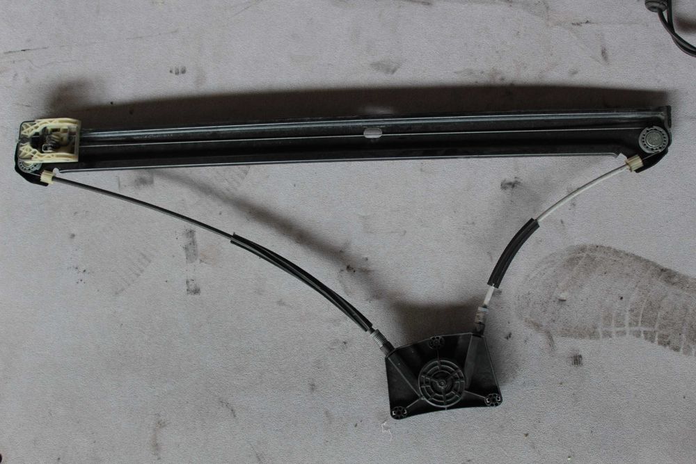 Комплектуючі дверей ручка динамік склопідйомник VW Crafter / Man TGE