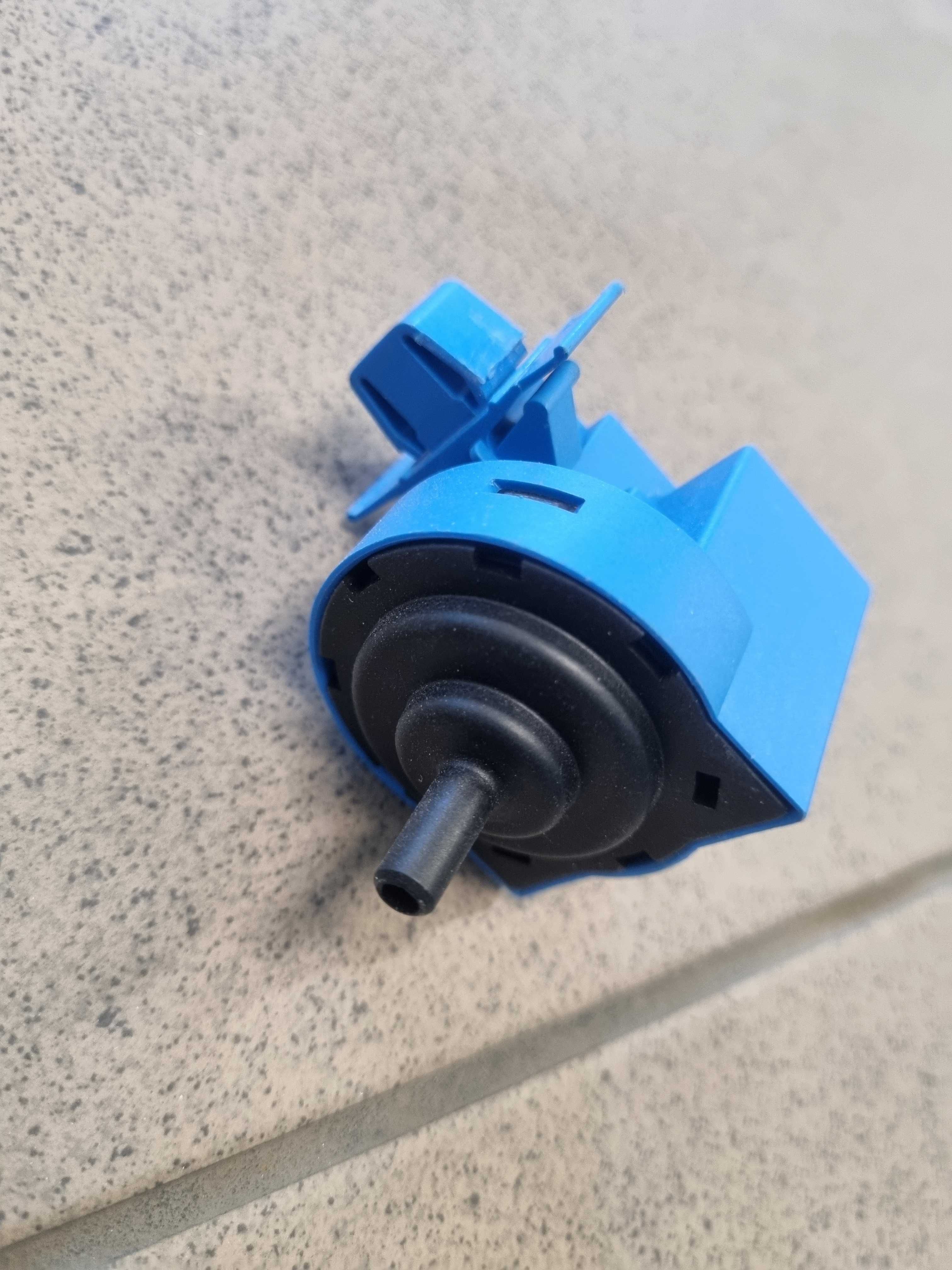 Analogowy hydrostat do pralki Electrolux EWS1266CI