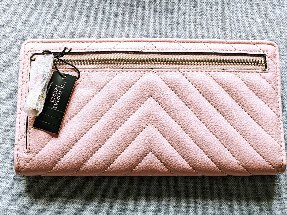 ORIGINAL Victoria Secrets