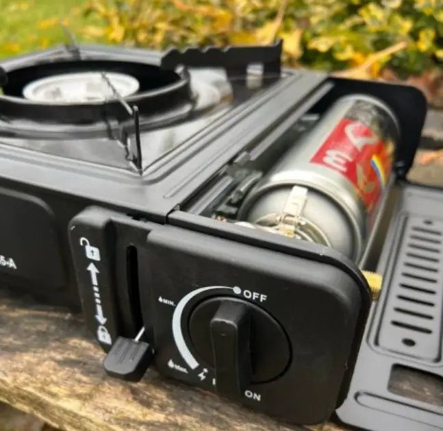 Портативна газова плитка (під балончики)