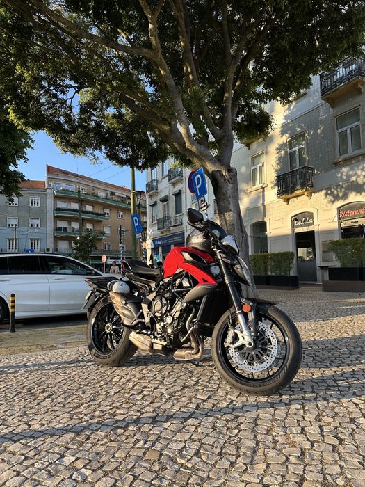 MV Agusta Dragster R 2024