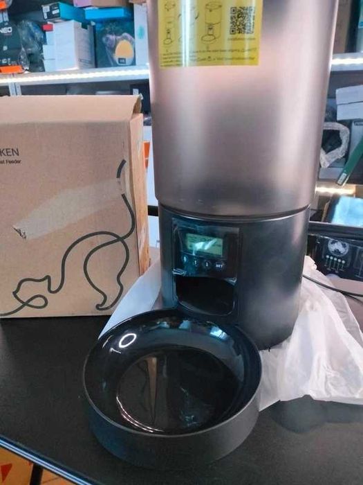 Karmnik automatyczny dla Kota