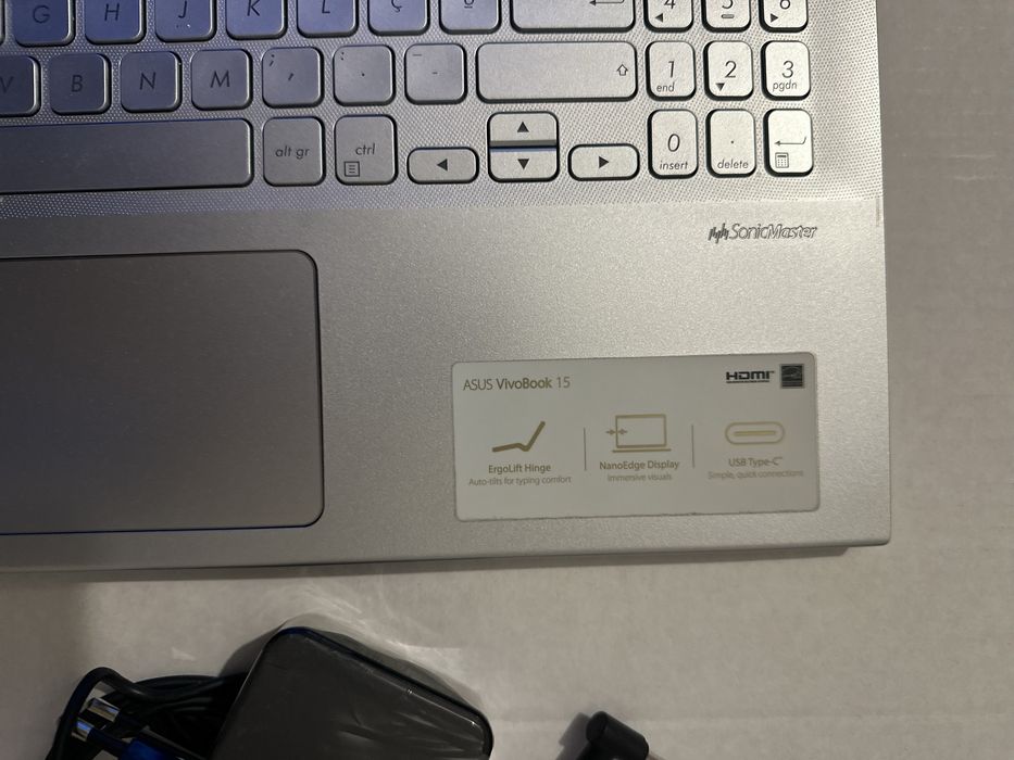 Portatil Asus VivoBook 15 i5 8GB RAM