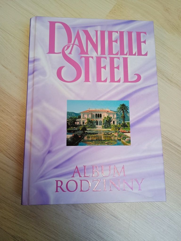Daniele Steel "album rodzinny "