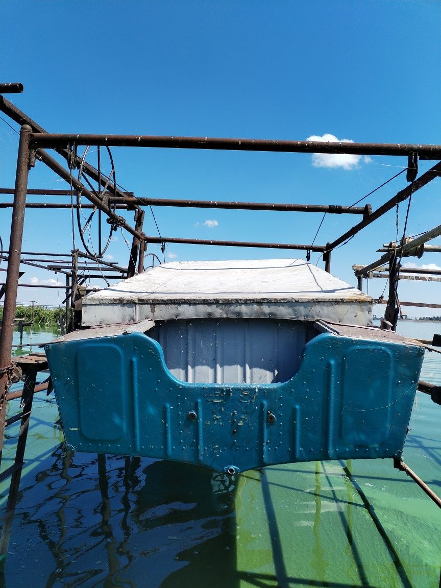 Продам лодку Прогрес 2