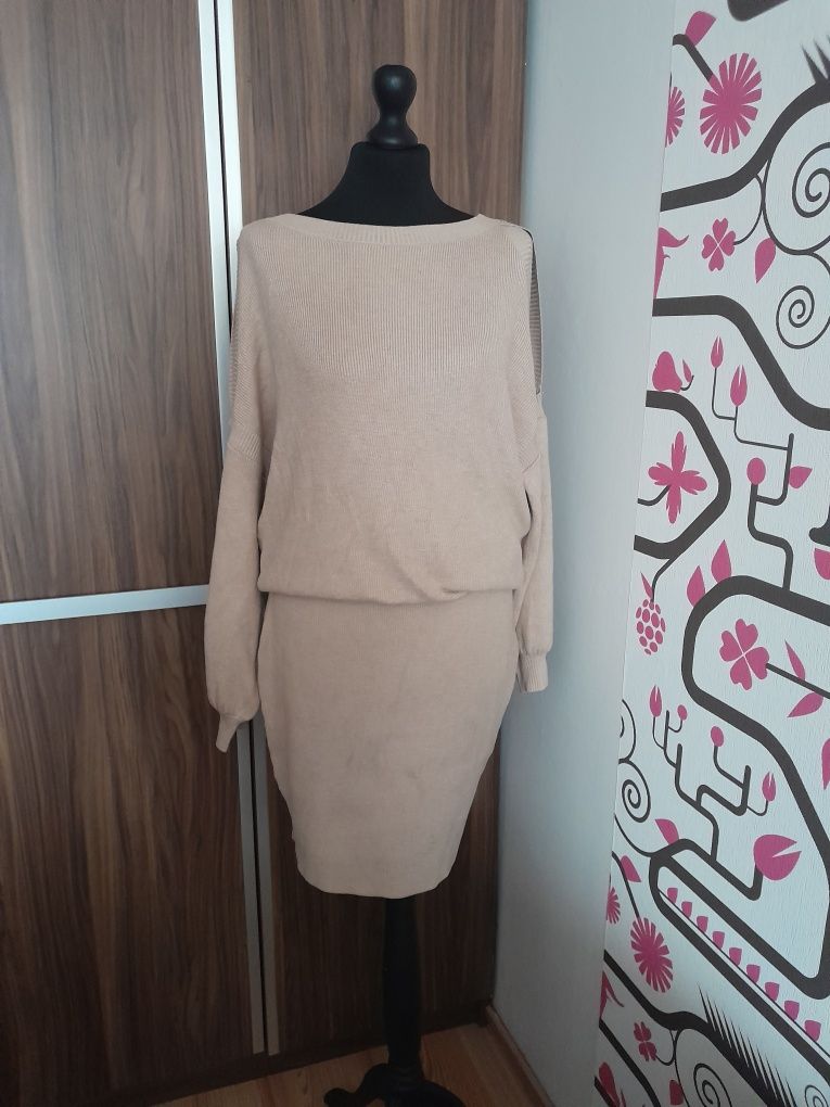 Beżowa sukienka sweterkowa L xL 40 42 bufiaste rękawy rozcięte