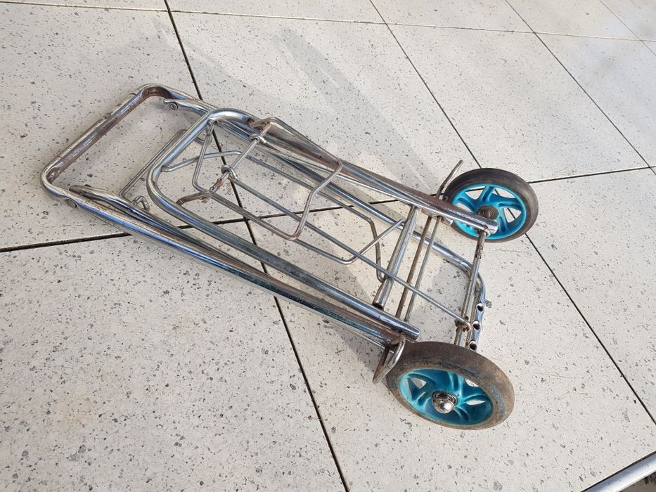 Тележка кравчучка  хромированная.