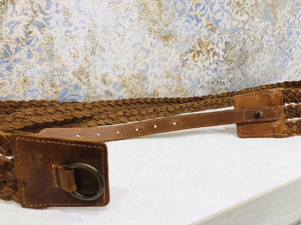 Skórzany pasek brązowy marki Per Una - styl boho