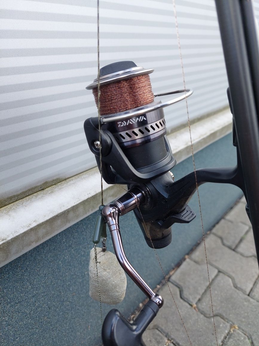 Kołowrotek Daiwa Emcast BR 5000A.