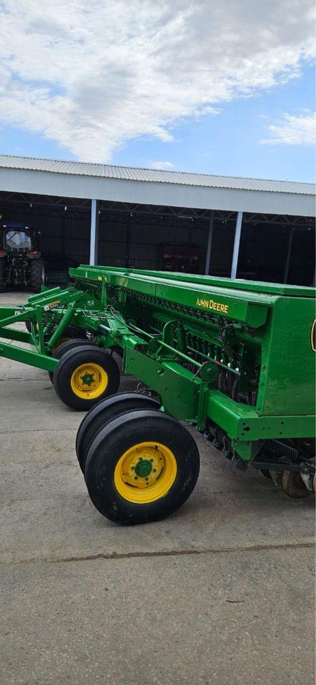 Сеялка John Deere 455