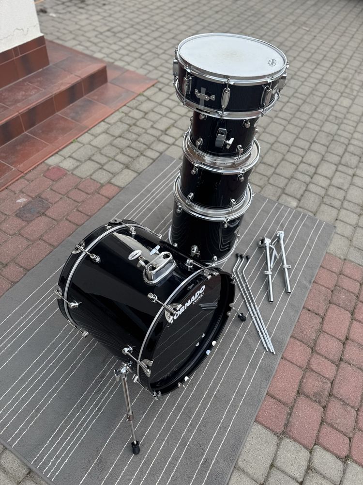 Perkusja MAPEX Tornado (stopa 18”) - werbel - JET BLACK