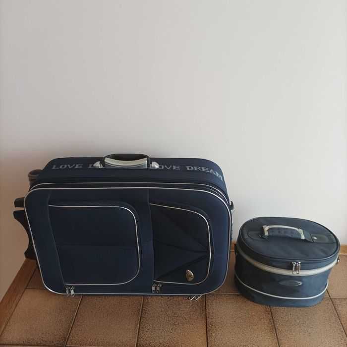 Damski kuferek kosmetyczny z lusterkiem Globtroter