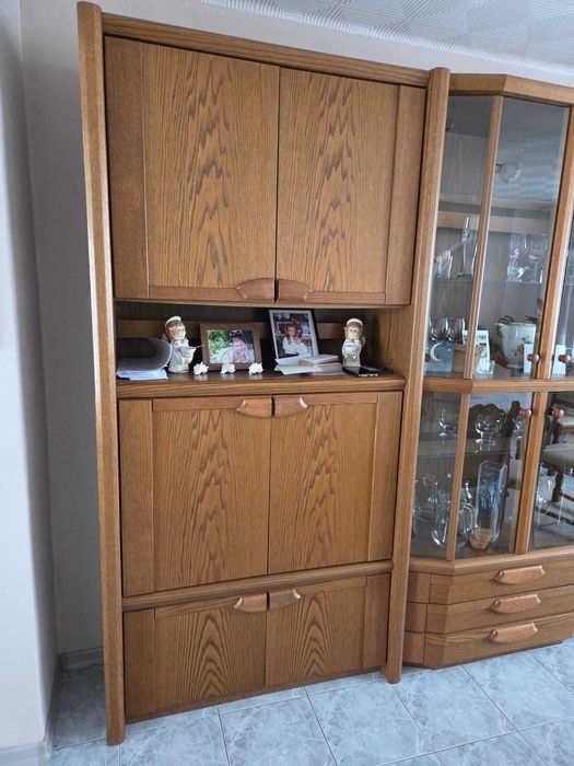 Duza szafa pokojowa z polkami – stan bardzo dobry