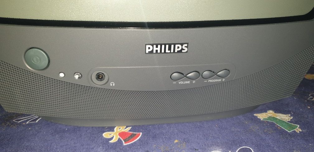 Tv Philips Nova + comando