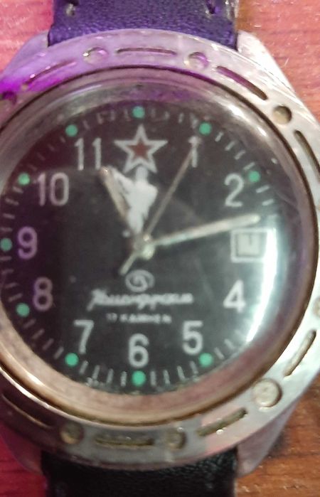 часы наручные кварцевые и механика