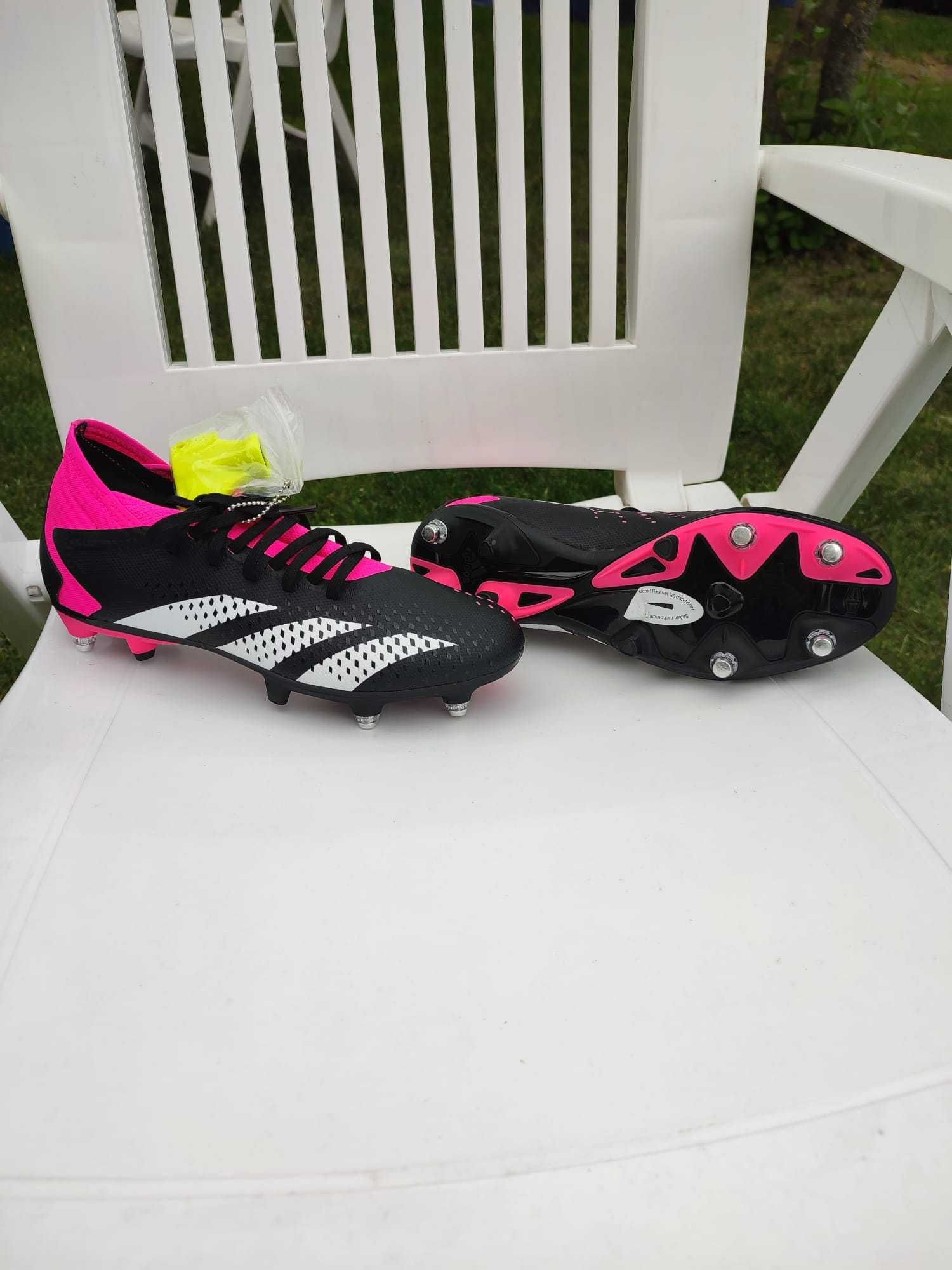 Buty piłkarskie adidas korki Predator Accuracy 3