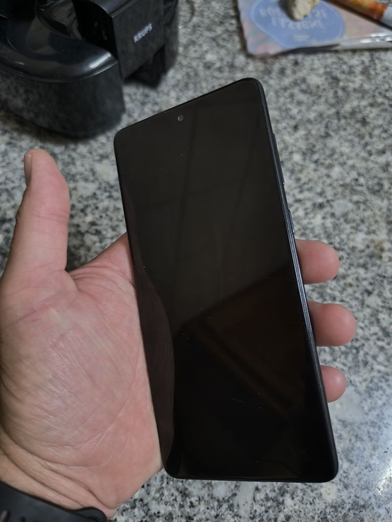 Samsung A71 (tela trincada)