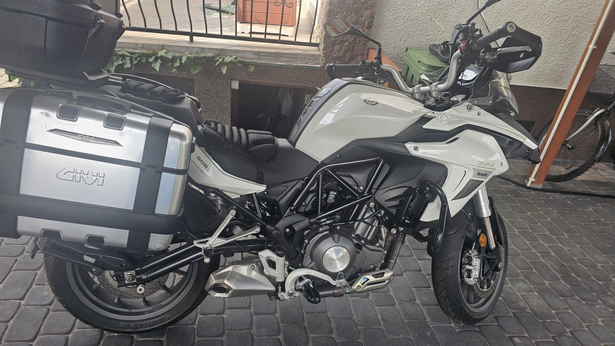 Motor Benelli TRK 502